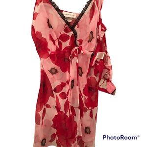 Jones New York babydoll sheer floral lingerie.NWOT.Size M